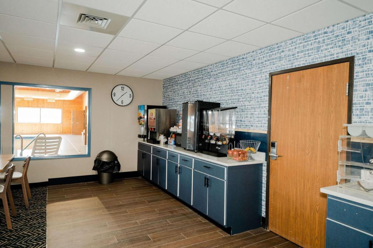 Americinn By Wyndham Tomahawk Esterno foto