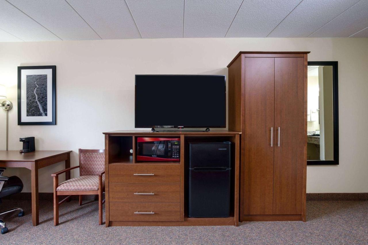 Americinn By Wyndham Tomahawk Esterno foto